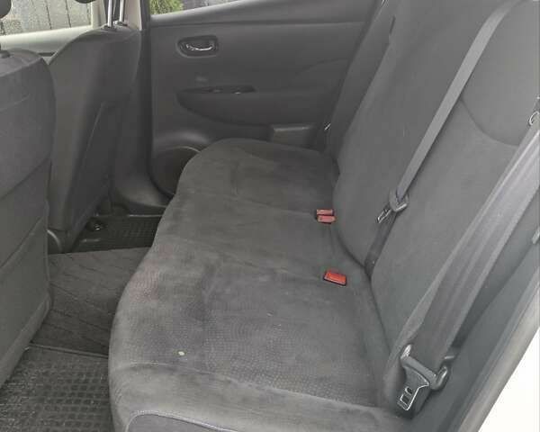 Білий Ніссан Ліф, об'ємом двигуна 0 л та пробігом 134 тис. км за 6500 $, фото 18 на Automoto.ua