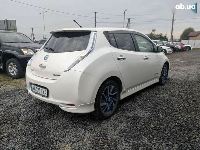 Білий Ніссан Ліф, об'ємом двигуна 0 л та пробігом 134 тис. км за 6500 $, фото 7 на Automoto.ua