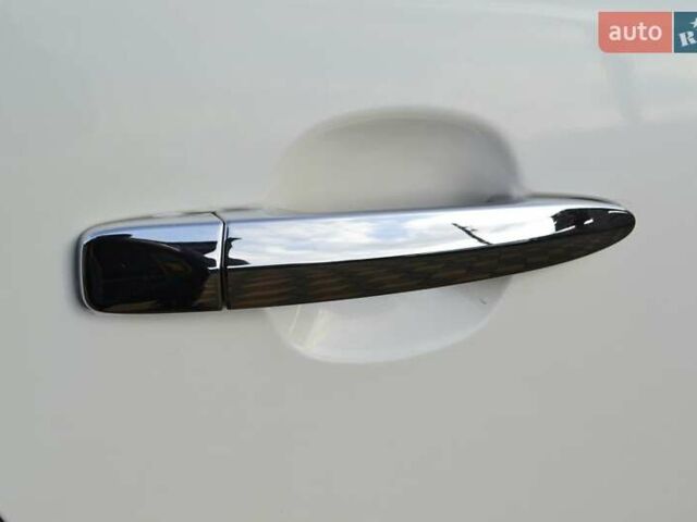 Білий Ніссан Ліф, об'ємом двигуна 0 л та пробігом 96 тис. км за 7950 $, фото 31 на Automoto.ua