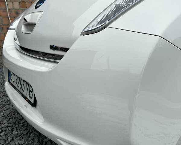 Белый Ниссан Лиф, объемом двигателя 0 л и пробегом 157 тыс. км за 6900 $, фото 5 на Automoto.ua