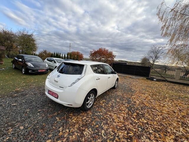 Білий Ніссан Ліф, об'ємом двигуна 0 л та пробігом 122 тис. км за 6200 $, фото 14 на Automoto.ua