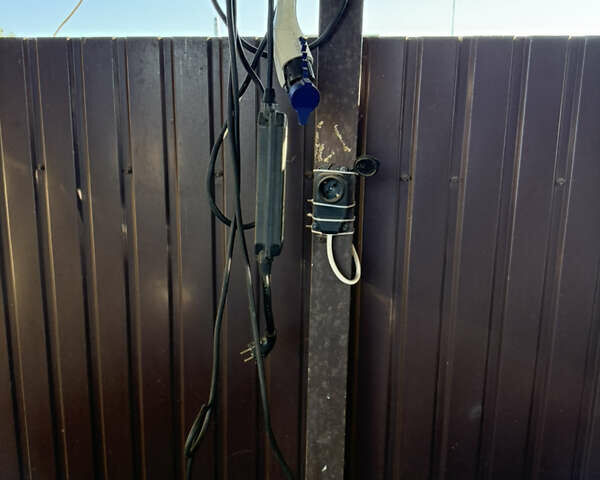 Белый Ниссан Лиф, объемом двигателя 0 л и пробегом 146 тыс. км за 6500 $, фото 4 на Automoto.ua