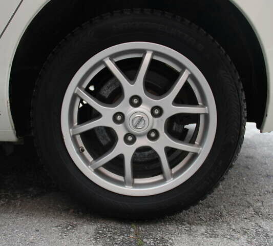 Белый Ниссан Лиф, объемом двигателя 0 л и пробегом 180 тыс. км за 6500 $, фото 33 на Automoto.ua