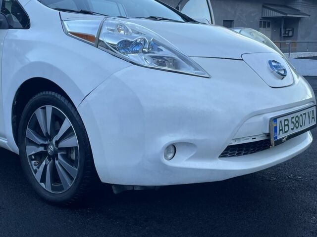 Ниссан Лиф 2014 в Виннице на Automoto.ua Белый Ниссан Лиф, объемом двигателя 0 л и пробегом 132 тыс. км за 5700 $, фото 12 на Automoto.ua