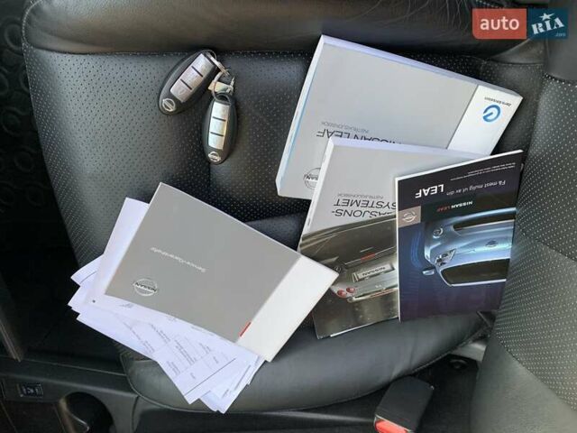 Білий Ніссан Ліф, об'ємом двигуна 0 л та пробігом 145 тис. км за 6950 $, фото 38 на Automoto.ua