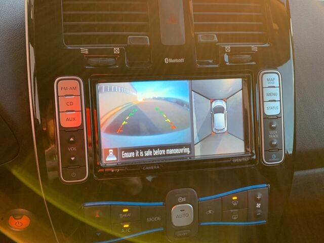 Білий Ніссан Ліф, об'ємом двигуна 0 л та пробігом 145 тис. км за 6950 $, фото 13 на Automoto.ua