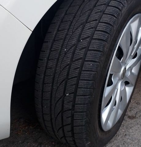 Білий Ніссан Ліф, об'ємом двигуна 0 л та пробігом 175 тис. км за 13300 $, фото 2 на Automoto.ua