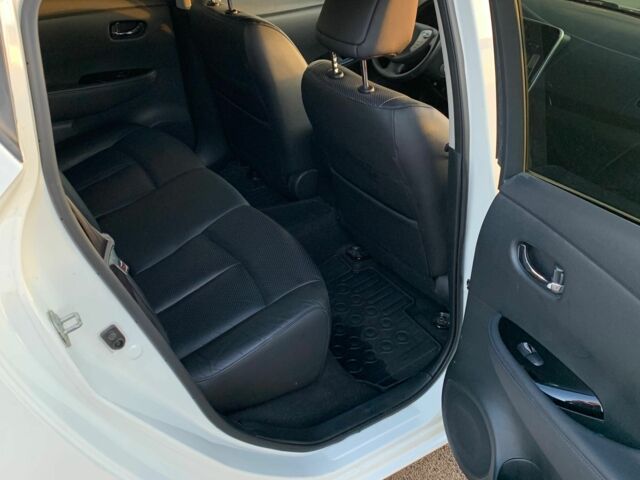 Білий Ніссан Ліф, об'ємом двигуна 0 л та пробігом 145 тис. км за 6950 $, фото 15 на Automoto.ua