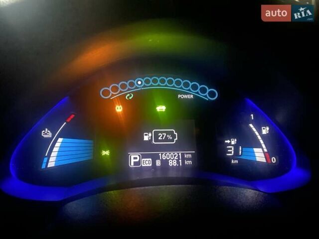 Білий Ніссан Ліф, об'ємом двигуна 0 л та пробігом 164 тис. км за 6600 $, фото 13 на Automoto.ua