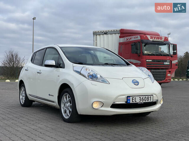 Белый Ниссан Лиф, объемом двигателя 0 л и пробегом 140 тыс. км за 5450 $, фото 28 на Automoto.ua