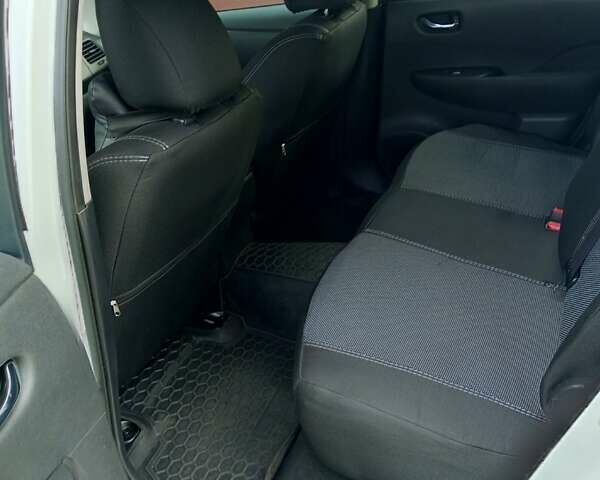 Белый Ниссан Лиф, объемом двигателя 0 л и пробегом 205 тыс. км за 5500 $, фото 11 на Automoto.ua