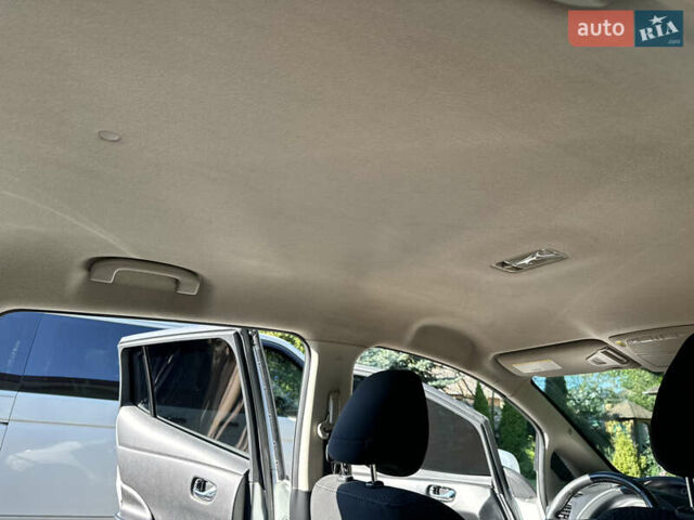 Белый Ниссан Лиф, объемом двигателя 0 л и пробегом 144 тыс. км за 6700 $, фото 21 на Automoto.ua