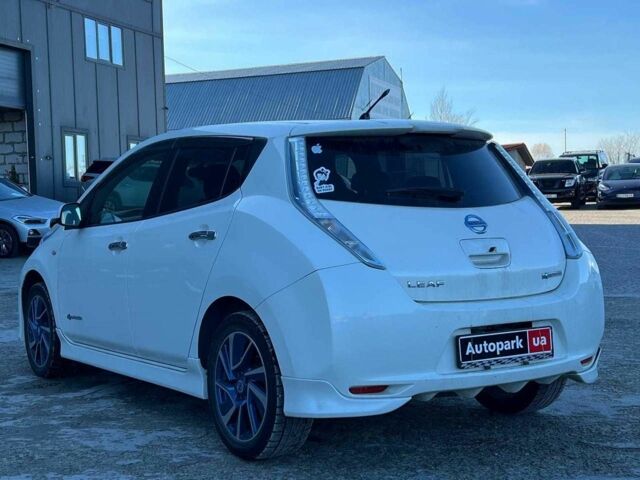 Белый Ниссан Лиф, объемом двигателя 0 л и пробегом 134 тыс. км за 6190 $, фото 2 на Automoto.ua