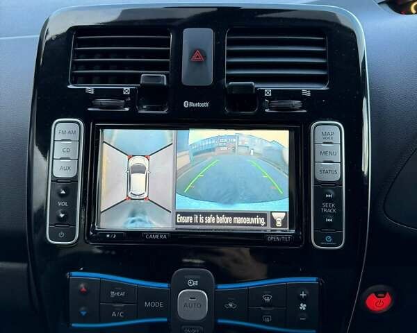 Білий Ніссан Ліф, об'ємом двигуна 0 л та пробігом 60 тис. км за 5350 $, фото 13 на Automoto.ua