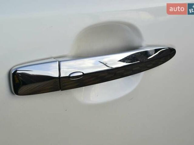 Білий Ніссан Ліф, об'ємом двигуна 0 л та пробігом 96 тис. км за 7950 $, фото 30 на Automoto.ua