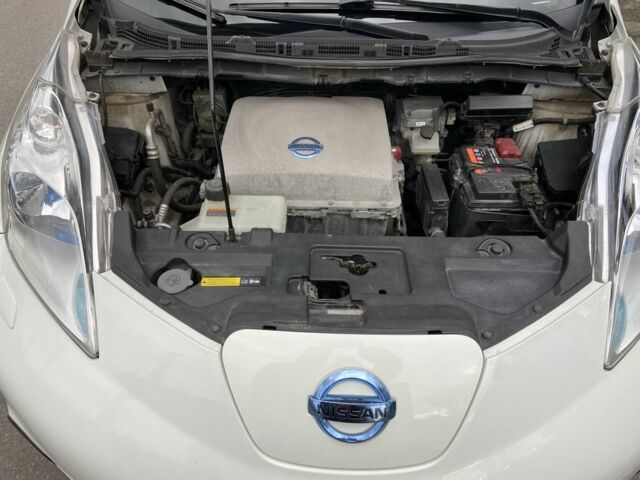 Ниссан Лиф 2014 в Виннице на Automoto.ua Белый Ниссан Лиф, объемом двигателя 0 л и пробегом 223 тыс. км за 5700 $, фото 8 на Automoto.ua