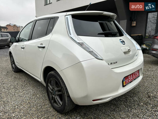 Белый Ниссан Лиф, объемом двигателя 0 л и пробегом 136 тыс. км за 5850 $, фото 4 на Automoto.ua