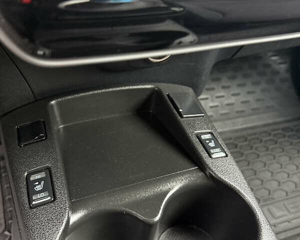 Белый Ниссан Лиф, объемом двигателя 0 л и пробегом 160 тыс. км за 6300 $, фото 14 на Automoto.ua