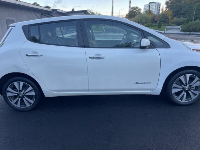 Ниссан Лиф 2014 в Виннице на Automoto.ua Белый Ниссан Лиф, объемом двигателя 0 л и пробегом 132 тыс. км за 5700 $, фото 2 на Automoto.ua