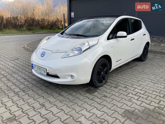 Білий Ніссан Ліф, об'ємом двигуна 0 л та пробігом 136 тис. км за 7500 $, фото 8 на Automoto.ua