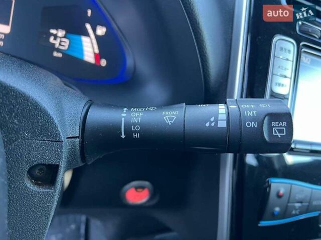 Белый Ниссан Лиф, объемом двигателя 0 л и пробегом 134 тыс. км за 6190 $, фото 24 на Automoto.ua