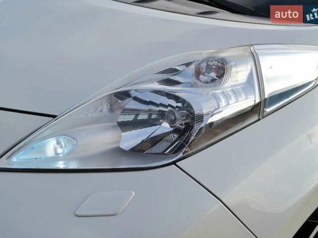 Білий Ніссан Ліф, об'ємом двигуна 0 л та пробігом 96 тис. км за 7950 $, фото 17 на Automoto.ua