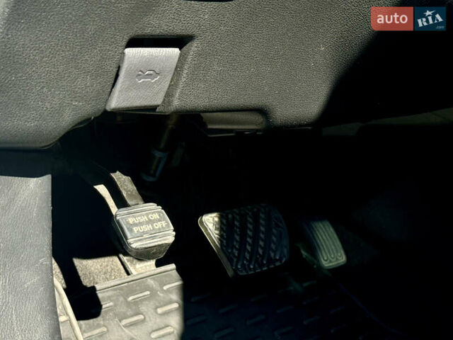 Белый Ниссан Лиф, объемом двигателя 0 л и пробегом 144 тыс. км за 6700 $, фото 27 на Automoto.ua