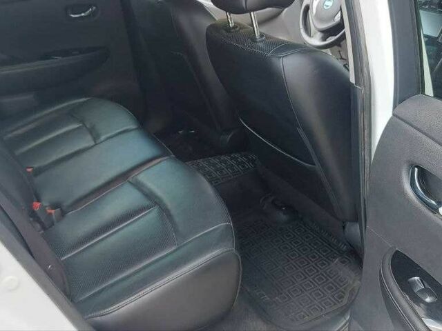 Белый Ниссан Лиф, объемом двигателя 0 л и пробегом 170 тыс. км за 6600 $, фото 14 на Automoto.ua