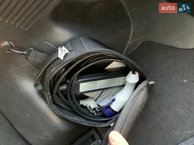 Білий Ніссан Ліф, об'ємом двигуна 0 л та пробігом 145 тис. км за 6950 $, фото 21 на Automoto.ua