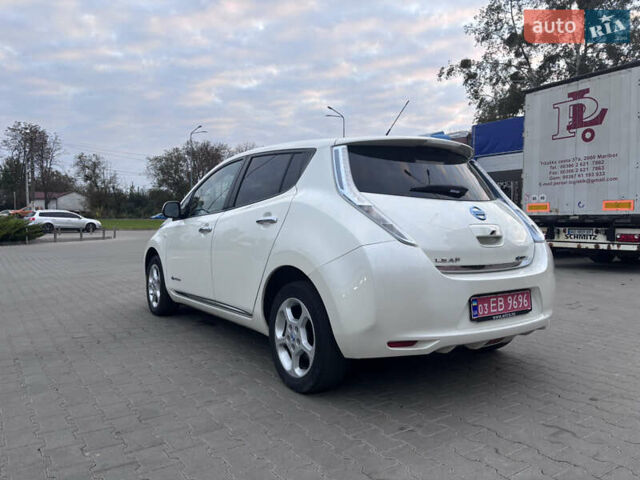 Белый Ниссан Лиф, объемом двигателя 0 л и пробегом 145 тыс. км за 6799 $, фото 10 на Automoto.ua