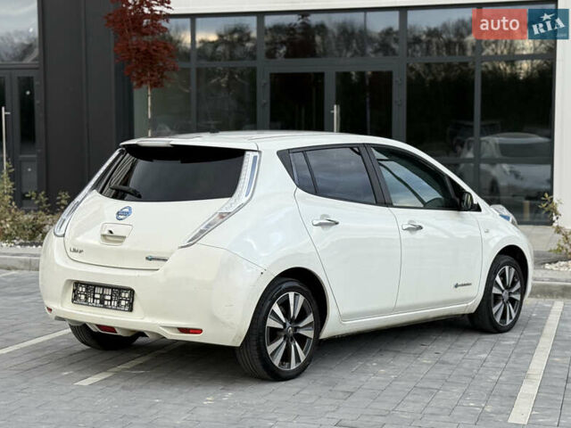 Ниссан Лиф 2014 в Городке на Automoto.ua Белый Ниссан Лиф, объемом двигателя 0 л и пробегом 161 тыс. км за 7700 $, фото 3 на Automoto.ua