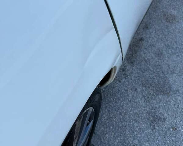 Белый Ниссан Лиф, объемом двигателя 0 л и пробегом 161 тыс. км за 8500 $, фото 24 на Automoto.ua