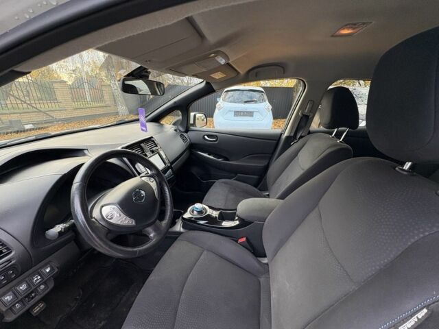 Білий Ніссан Ліф, об'ємом двигуна 0 л та пробігом 122 тис. км за 6200 $, фото 18 на Automoto.ua