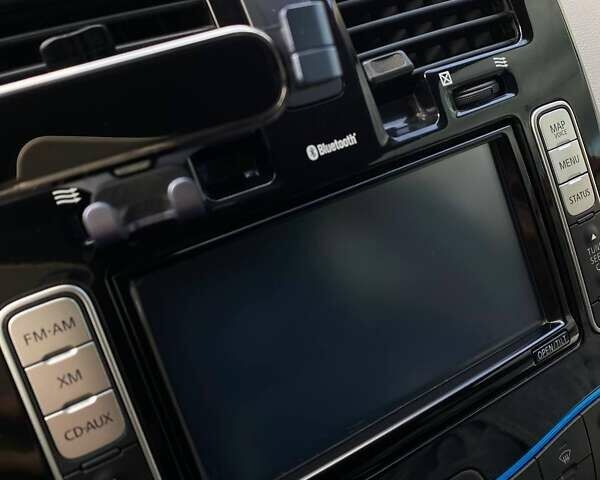 Білий Ніссан Ліф, об'ємом двигуна 0 л та пробігом 140 тис. км за 7000 $, фото 21 на Automoto.ua