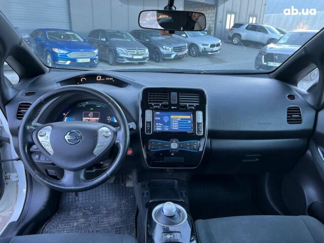 Белый Ниссан Лиф, объемом двигателя 0 л и пробегом 134 тыс. км за 6190 $, фото 36 на Automoto.ua