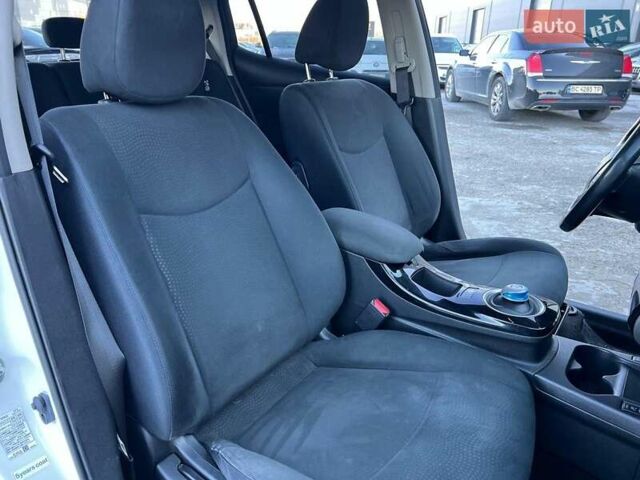 Белый Ниссан Лиф, объемом двигателя 0 л и пробегом 134 тыс. км за 6190 $, фото 37 на Automoto.ua