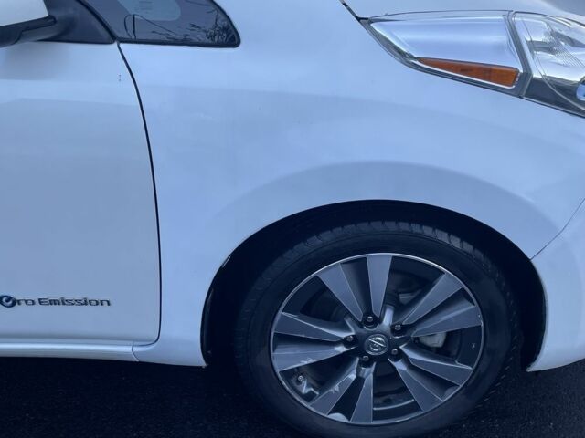 Ниссан Лиф 2014 в Виннице на Automoto.ua Белый Ниссан Лиф, объемом двигателя 0 л и пробегом 132 тыс. км за 5700 $, фото 14 на Automoto.ua