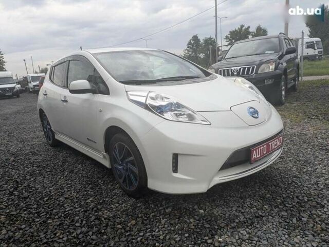 Білий Ніссан Ліф, об'ємом двигуна 0 л та пробігом 134 тис. км за 6500 $, фото 2 на Automoto.ua