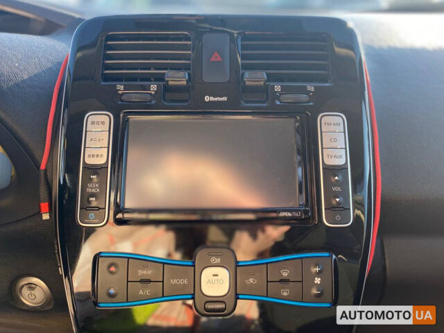 Білий Ніссан Ліф, об'ємом двигуна 24 л та пробігом 122 тис. км за 7700 $, фото 13 на Automoto.ua
