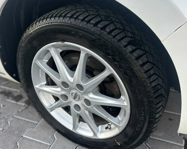 Білий Ніссан Ліф, об'ємом двигуна 0 л та пробігом 127 тис. км за 6450 $, фото 30 на Automoto.ua