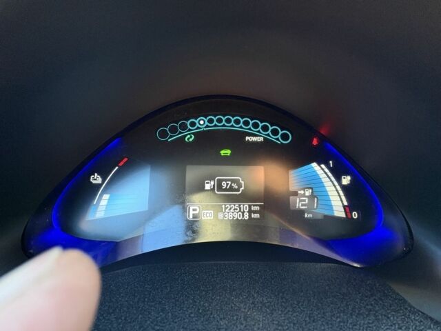 Білий Ніссан Ліф, об'ємом двигуна 0 л та пробігом 122 тис. км за 6100 $, фото 21 на Automoto.ua