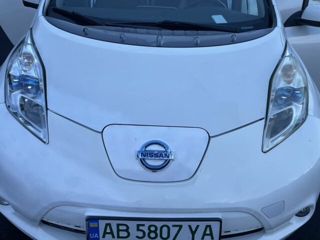 Ниссан Лиф 2014 в Виннице на Automoto.ua Белый Ниссан Лиф, объемом двигателя 0 л и пробегом 132 тыс. км за 5700 $, фото 13 на Automoto.ua