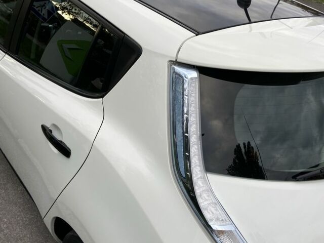 Ниссан Лиф 2014 в Виннице на Automoto.ua Белый Ниссан Лиф, объемом двигателя 0 л и пробегом 223 тыс. км за 5700 $, фото 3 на Automoto.ua