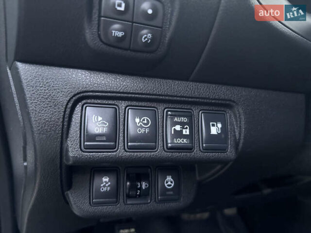 Белый Ниссан Лиф, объемом двигателя 0 л и пробегом 145 тыс. км за 6799 $, фото 21 на Automoto.ua