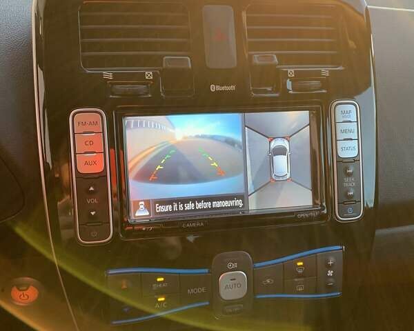 Білий Ніссан Ліф, об'ємом двигуна 0 л та пробігом 145 тис. км за 6950 $, фото 16 на Automoto.ua