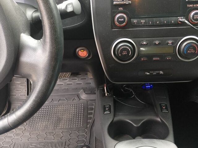 Білий Ніссан Ліф, об'ємом двигуна 0 л та пробігом 175 тис. км за 13300 $, фото 7 на Automoto.ua