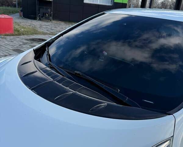 Белый Ниссан Лиф, объемом двигателя 0 л и пробегом 161 тыс. км за 8500 $, фото 34 на Automoto.ua