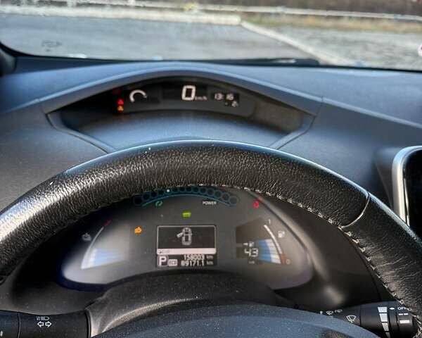 Белый Ниссан Лиф, объемом двигателя 0 л и пробегом 161 тыс. км за 8500 $, фото 15 на Automoto.ua