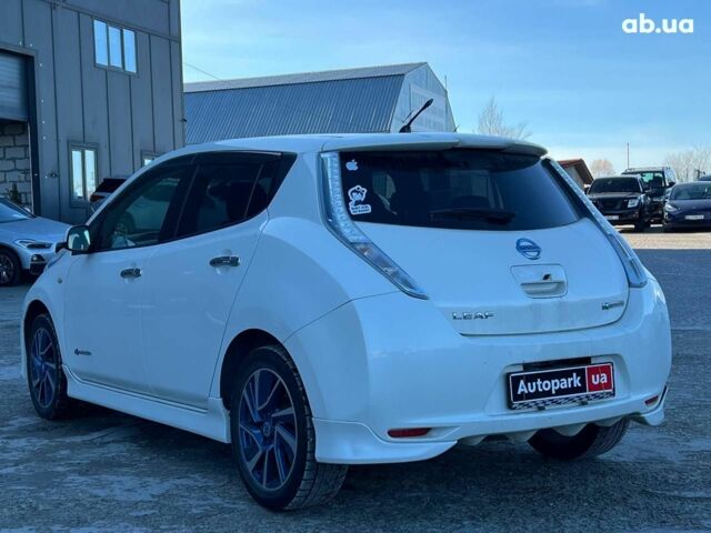 Белый Ниссан Лиф, объемом двигателя 0 л и пробегом 134 тыс. км за 6190 $, фото 4 на Automoto.ua