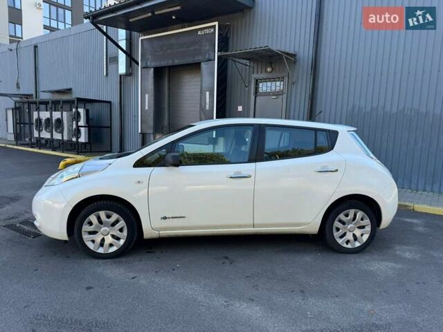 Белый Ниссан Лиф, объемом двигателя 0 л и пробегом 69 тыс. км за 7599 $, фото 7 на Automoto.ua